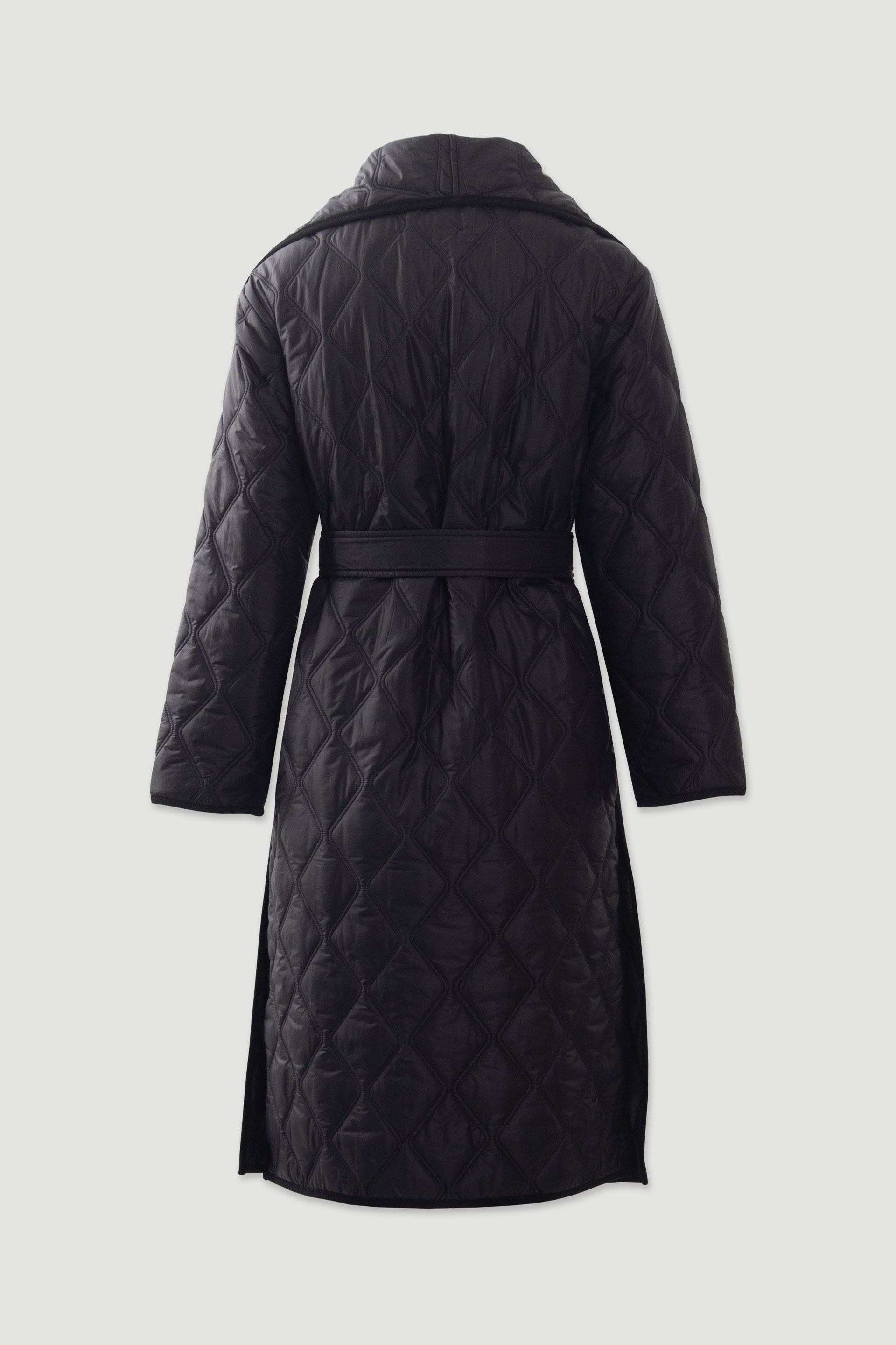 Long quilted coat with belt