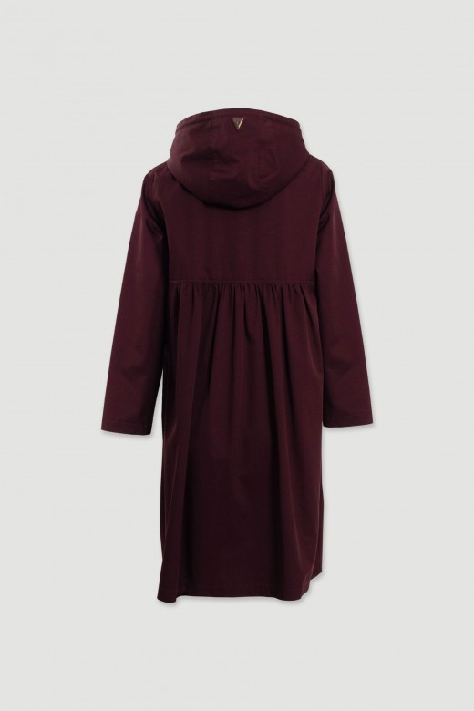 Parka comprida imperme�vel com capuz