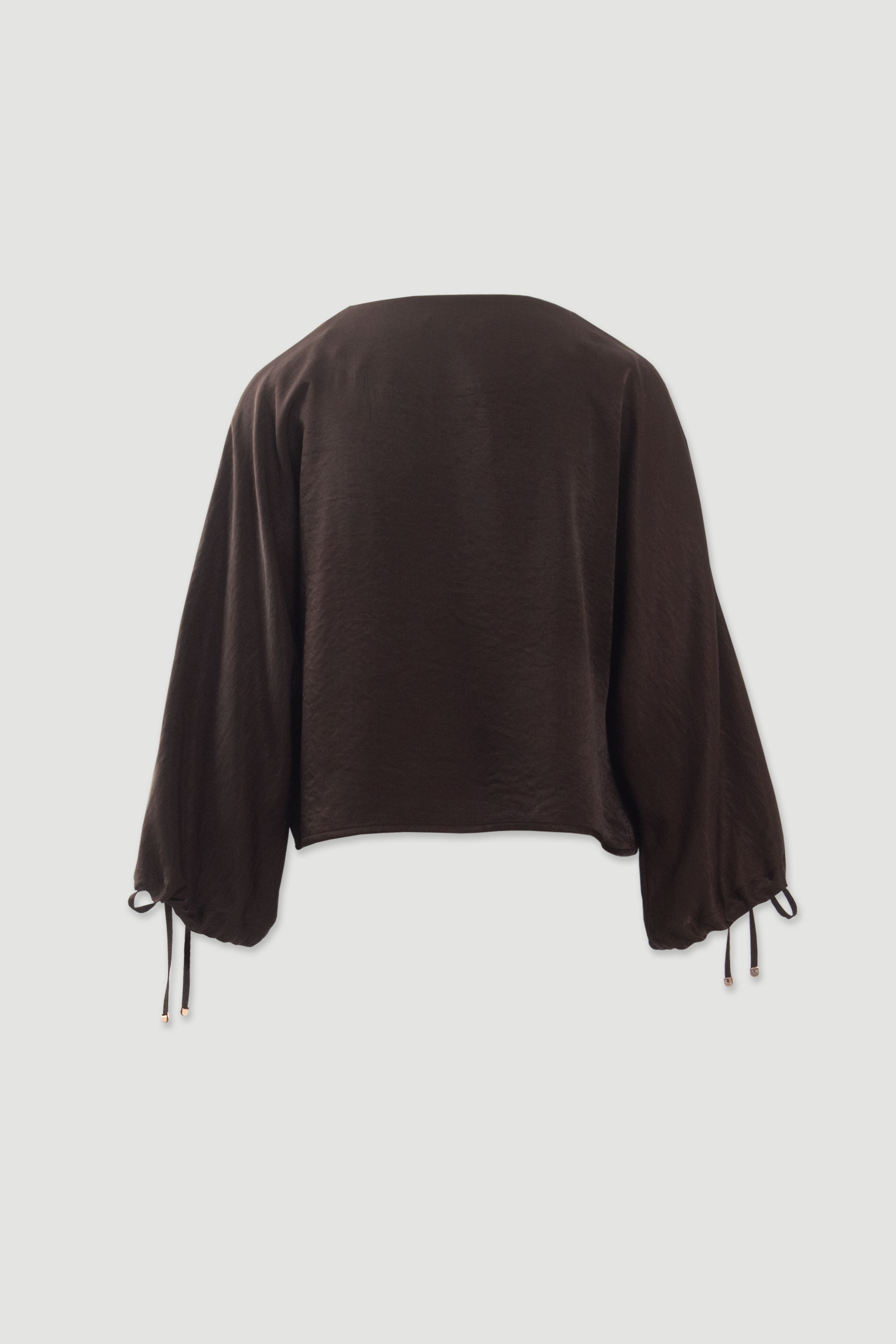 Fluid tunic with balloon sleeves