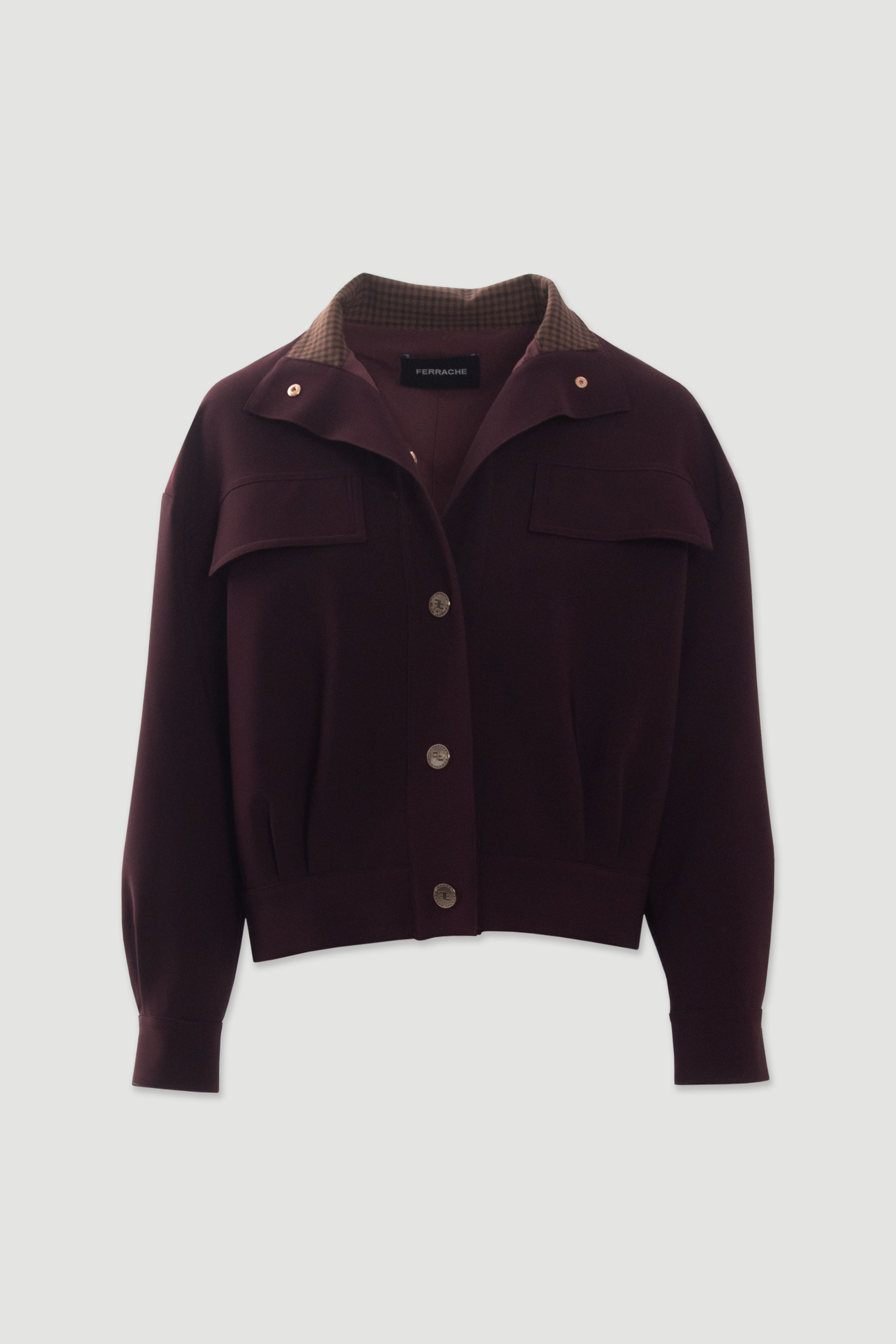 Short jacket with check collar