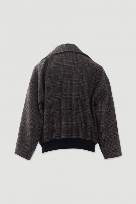 Short checked double-breasted coat Short checked double-breasted coat