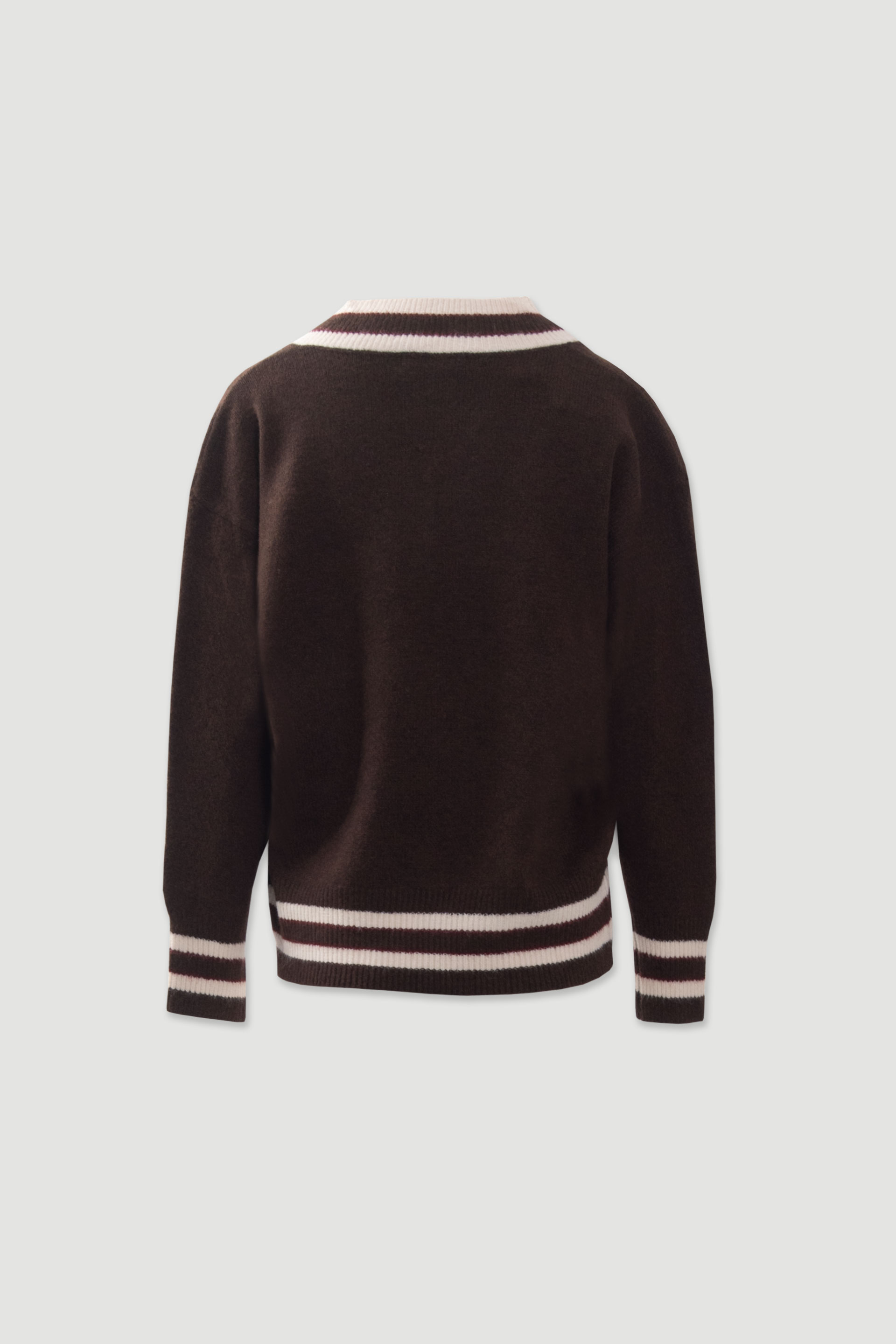 Pull en maille à encolure en V contrastante