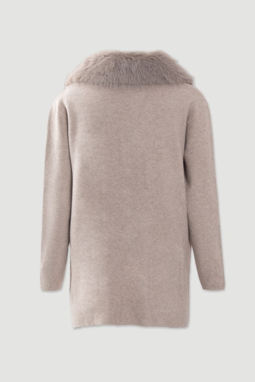 Manteau en maille avec col en fourrure amovible