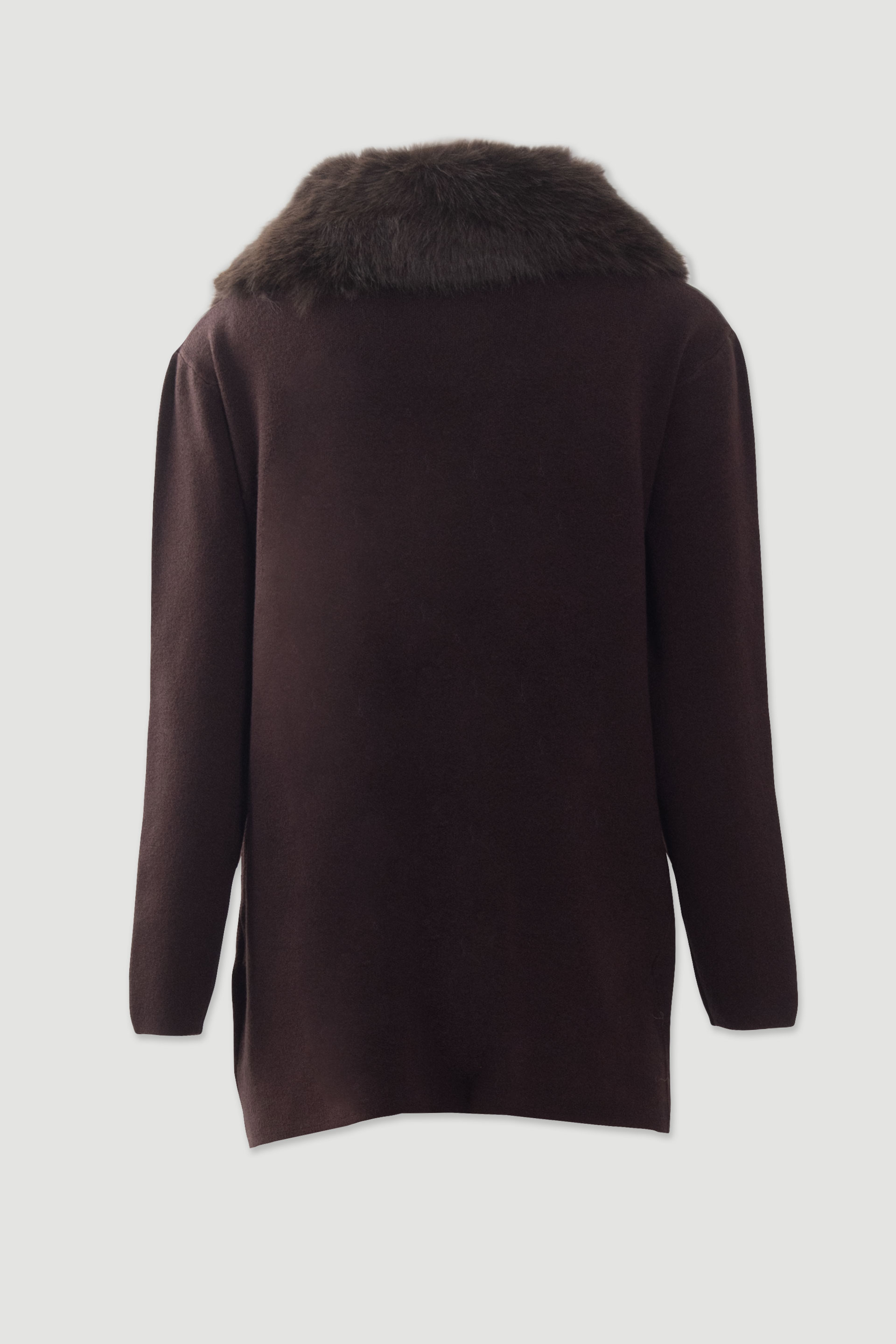 Manteau en maille avec col en fourrure amovible