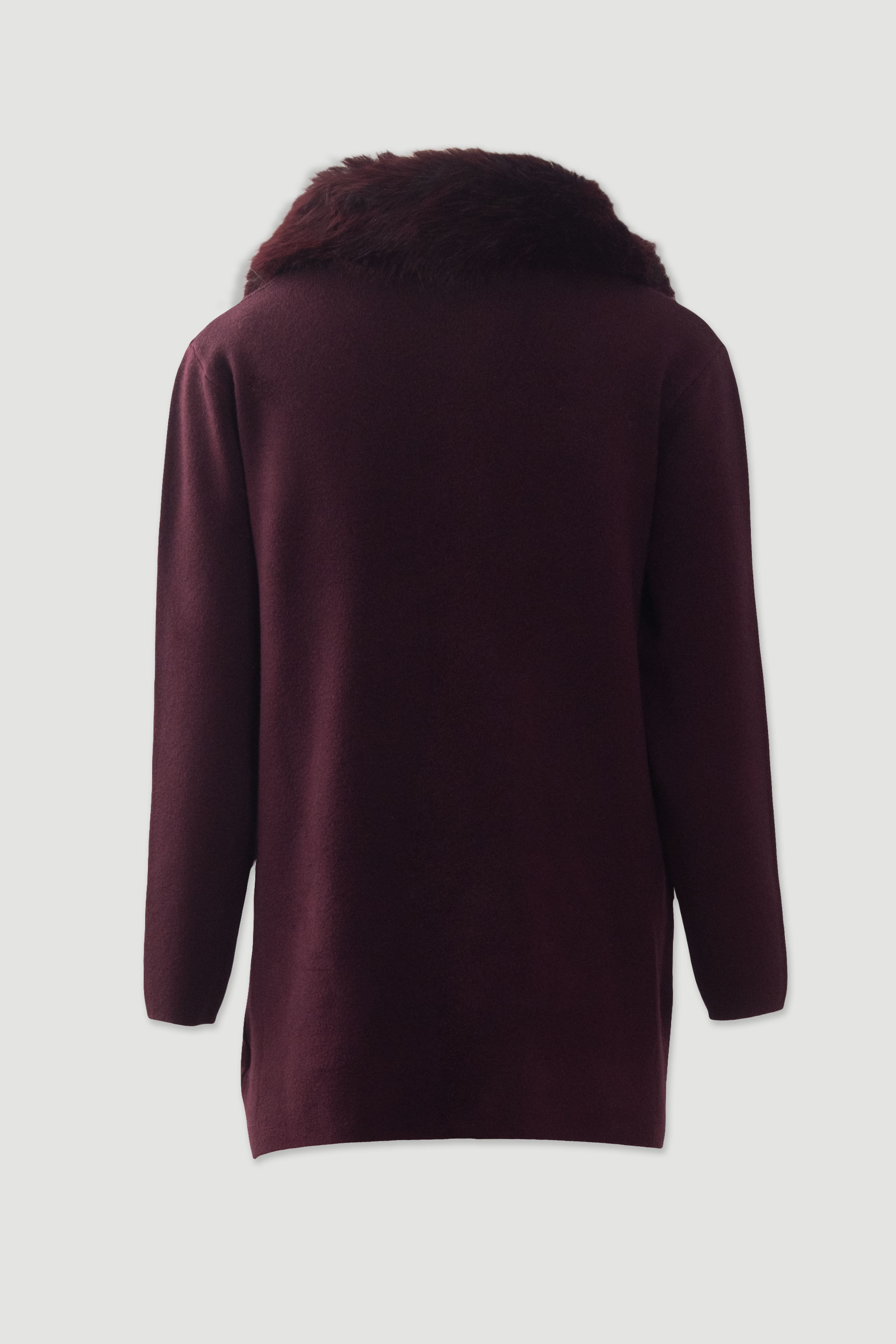 Manteau en maille avec col en fourrure amovible