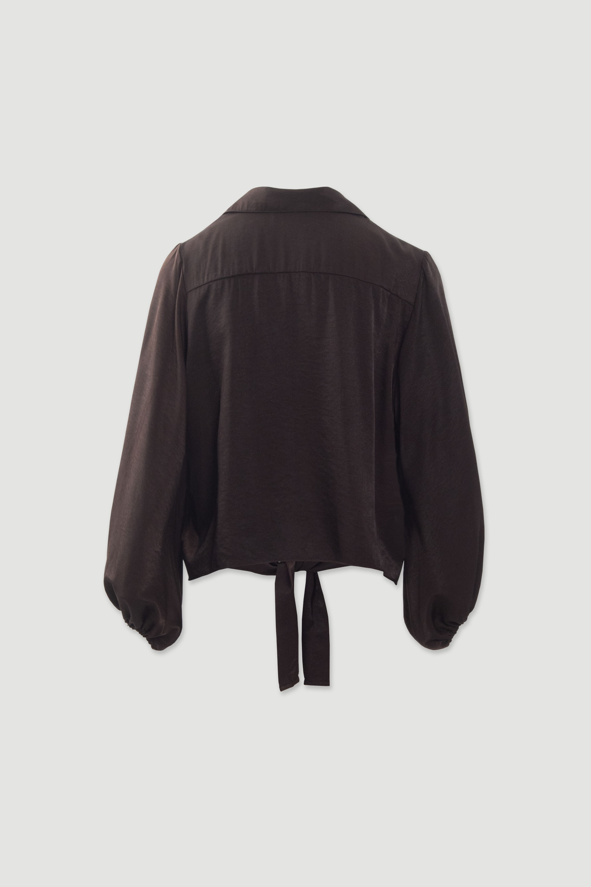 Fluid blouse with front tie