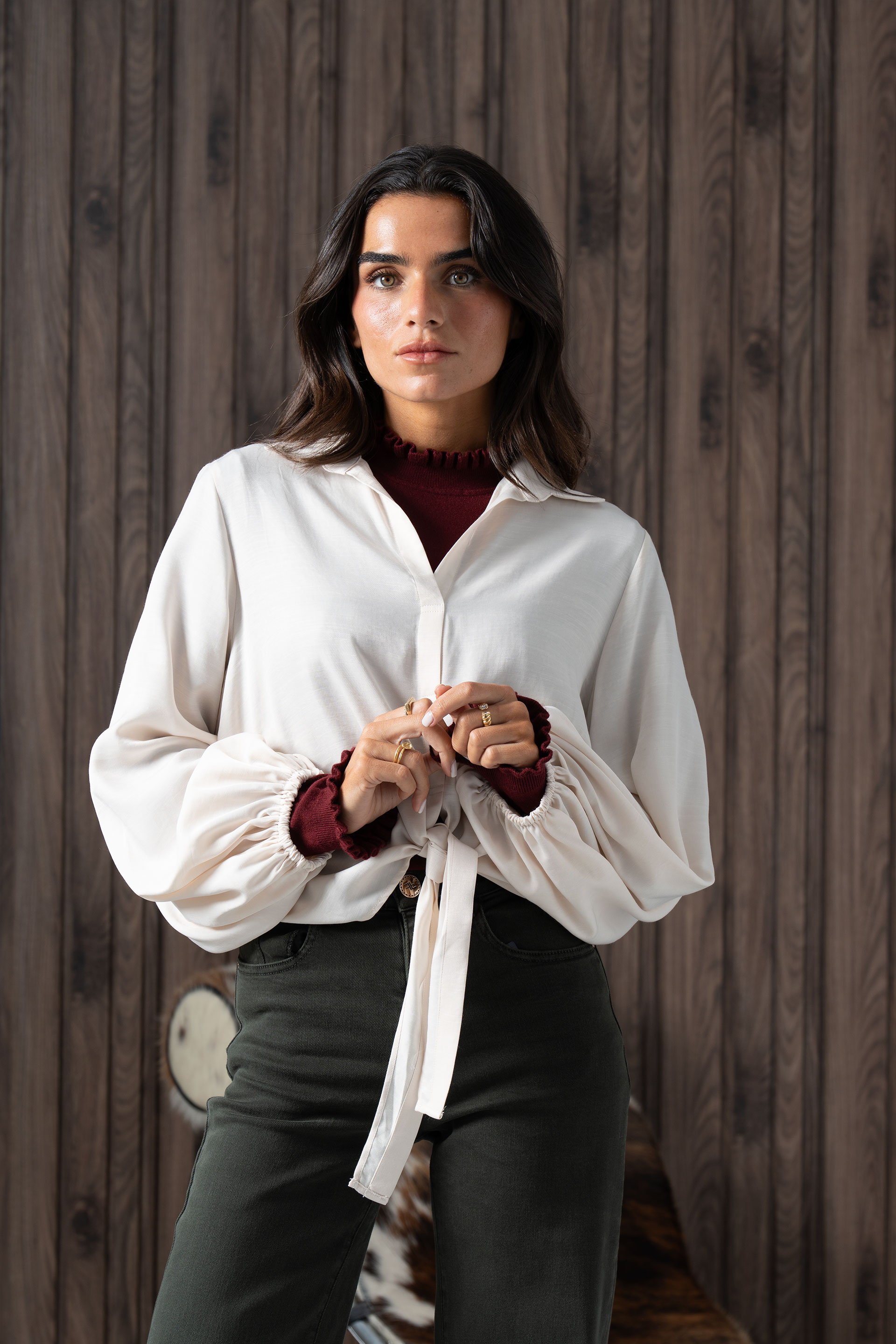 Fluid blouse with front tie